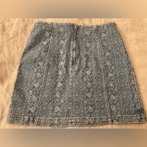 🌺🌸 NWOT Free People Denim Skirt 🌸🌺